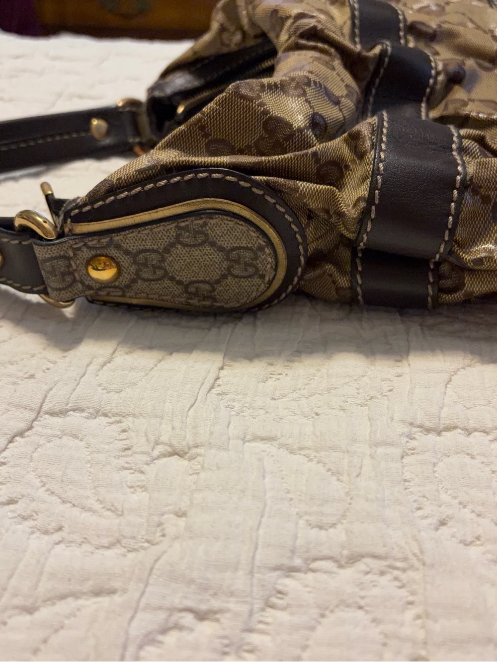 Gucci Brown Monogram Shoulder Bag with Dark Leather Trim - Picture 8 of 8